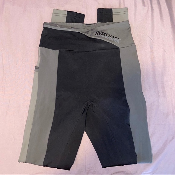 gymshark colour block legging size xs - Picture 1 of 2